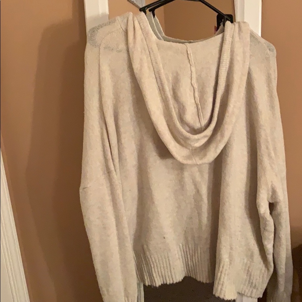 Sweater Sweatshirt - Picture 3 of 3